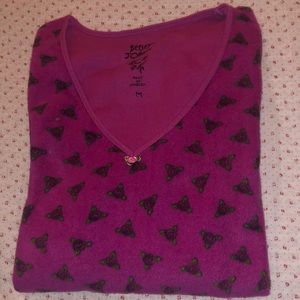 Vintage Betsey Johnson •  V-Neck  Floral Patterned Sleep Shirt